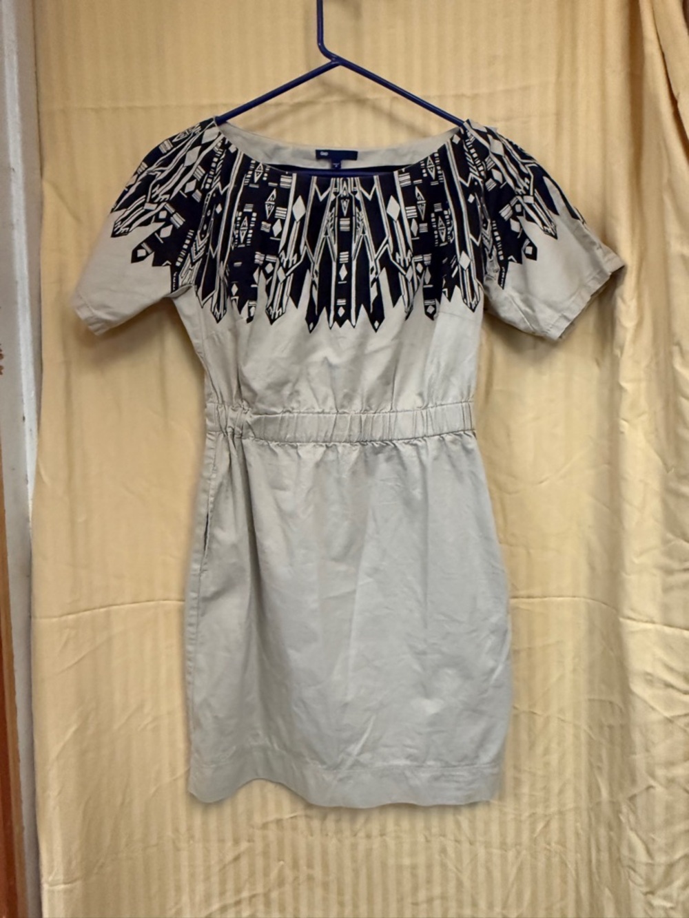GAP Beige Mini Dress with Black Tribal Yoke And Pockets Size 2